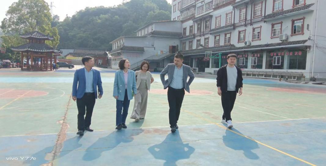 0143f5a9fb63542b2b985026bb33861