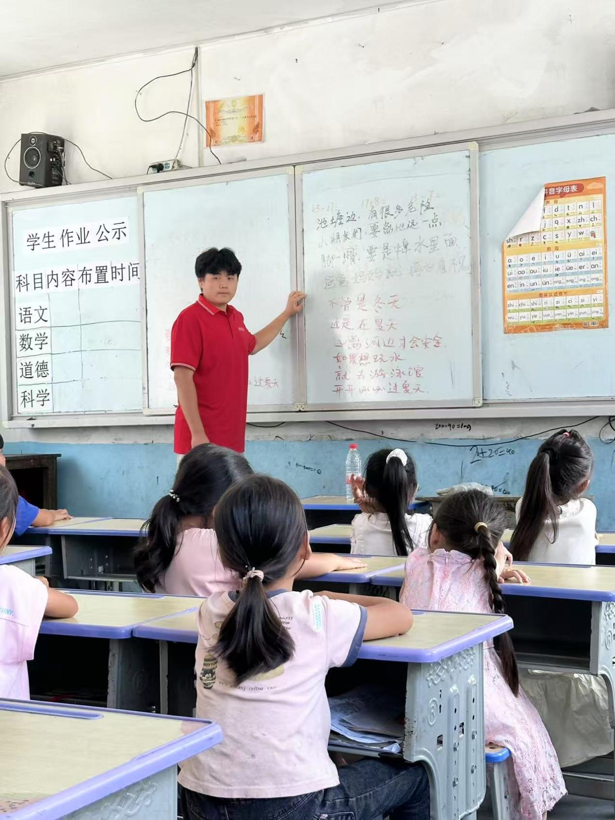 5751c3d2661d427704477ff9cb7bf05e